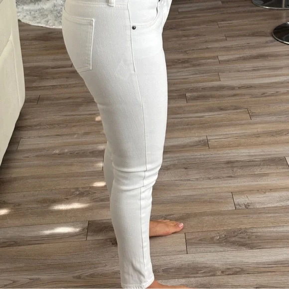 Women's White Skinny Jeans